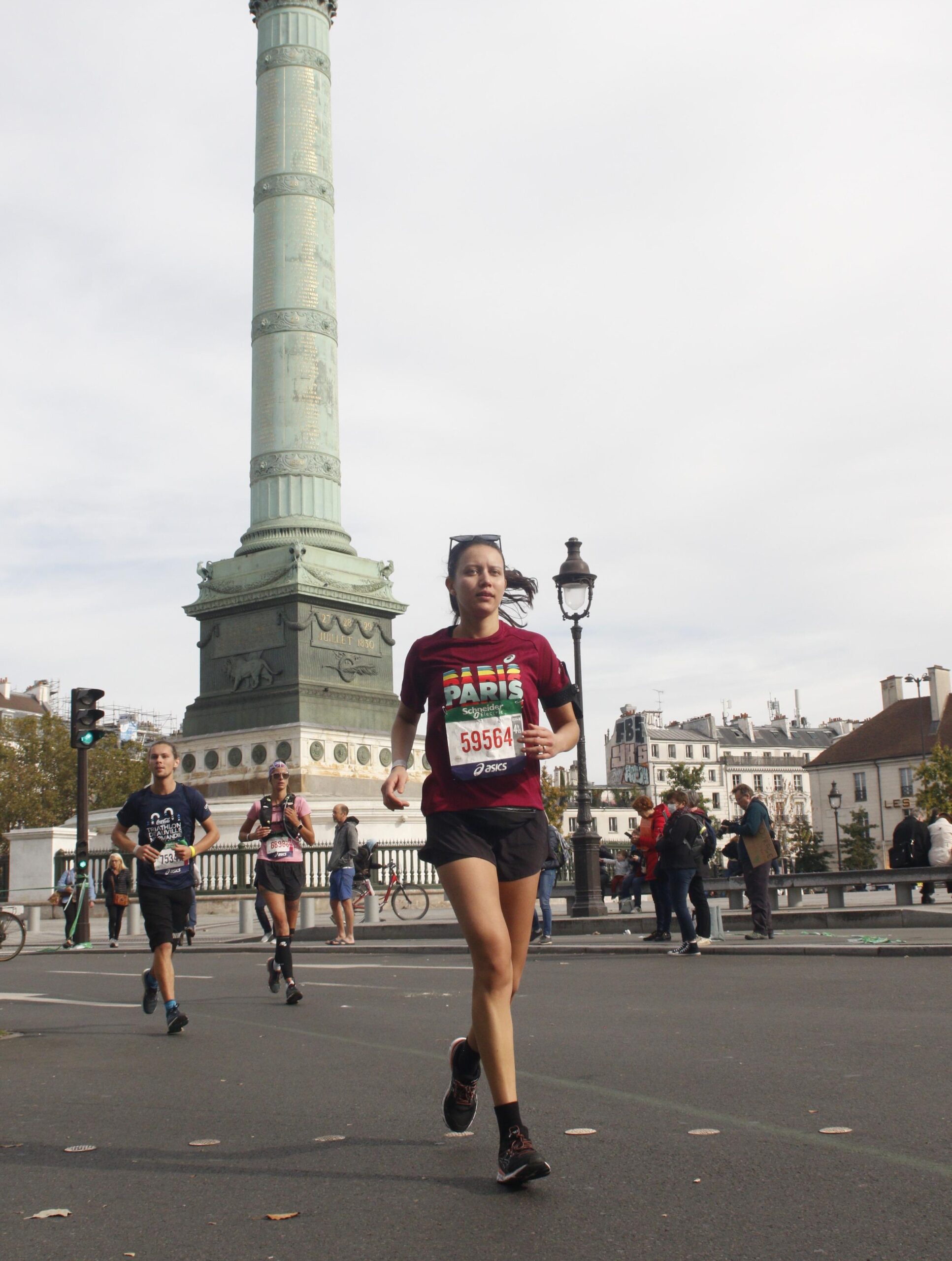 J’ai couru le marathon de Paris (mon premier marathon) : voici les 9 leçons que j’ai tirées de cette expérience